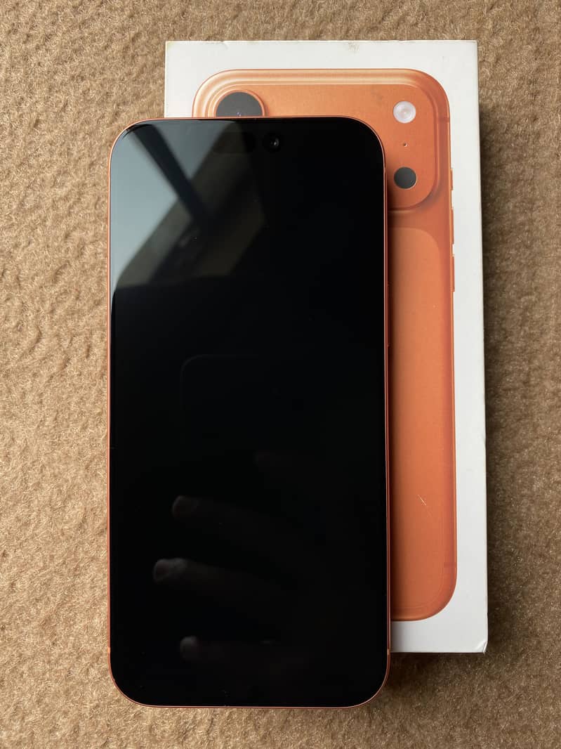 Apple iPhone 17 Pro Max 2