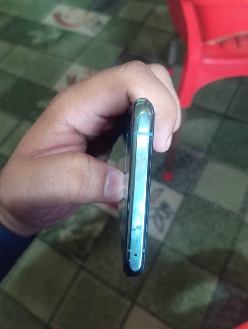 One Plus 10 Pro 1