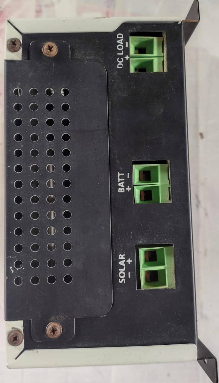 Simtek Controller Charger 1