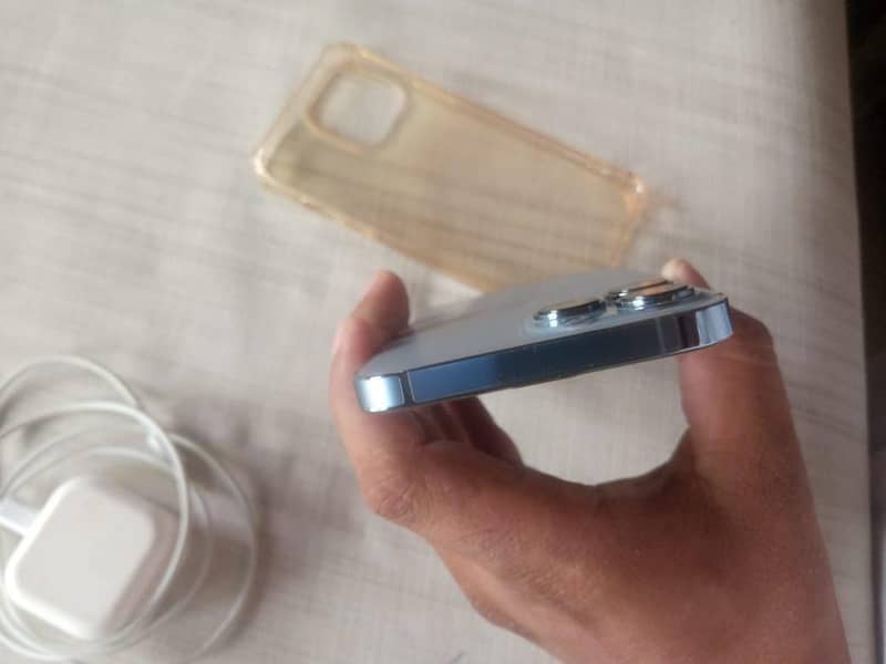 iphone 13 Pro Max 4