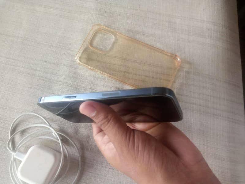 iphone 13 Pro Max 6