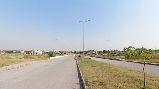 A Great Choice For A 10 Marla Residential Plot Available In Bahria Enclave - Sector C1