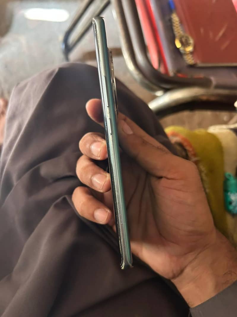 Infinix Zero 40 4