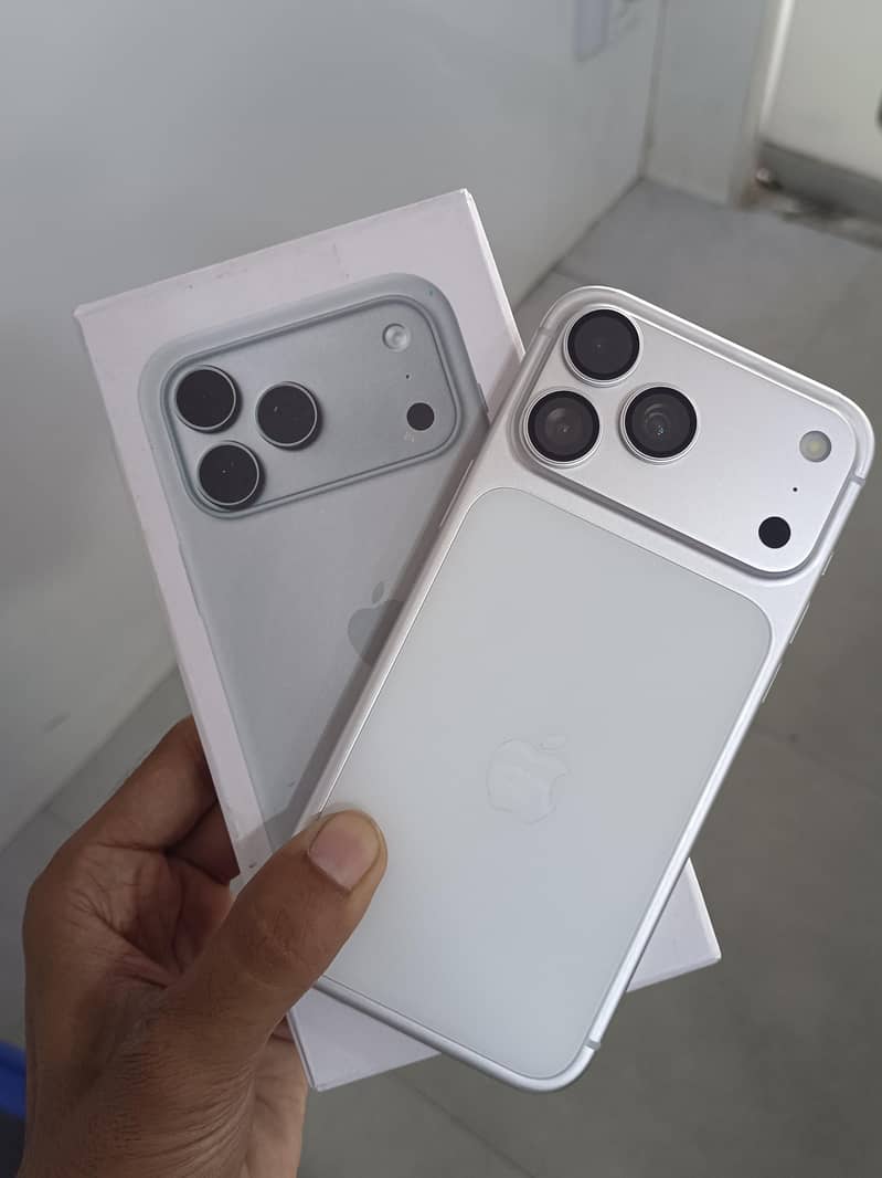 Apple iPhone 17 Pro Max 5