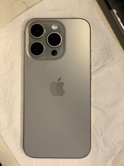 iphone 15 pro LLA/New