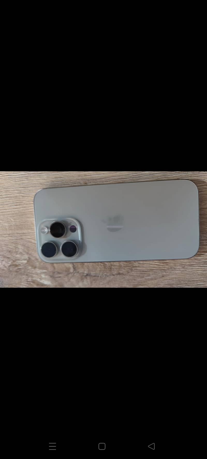 Apple iPhone 16 Pro 1