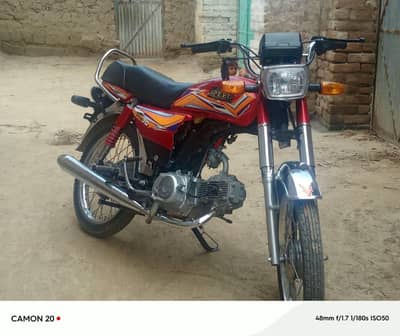 hi speed 70 cc used ziyada nhi hai engine tyre sab Kuch acha hai