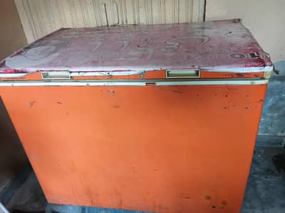 Deep freezer