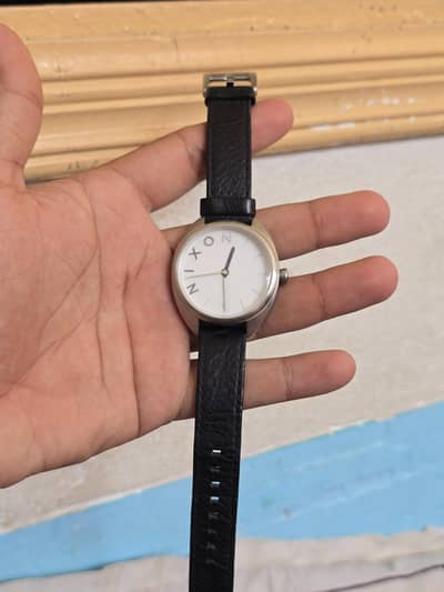 nixon watch japani