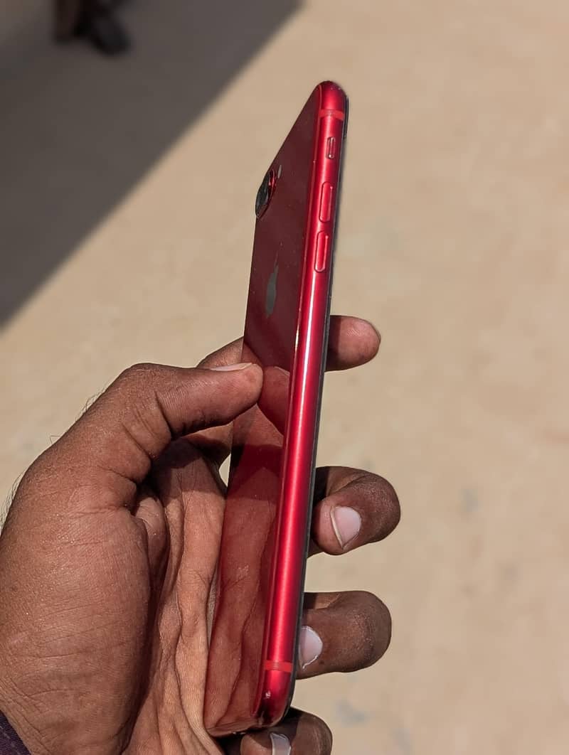 Apple iPhone 8 Plus 0