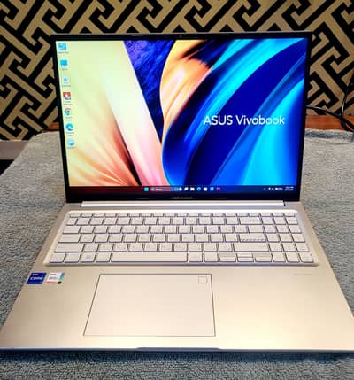 ASUS Vivobook 16
