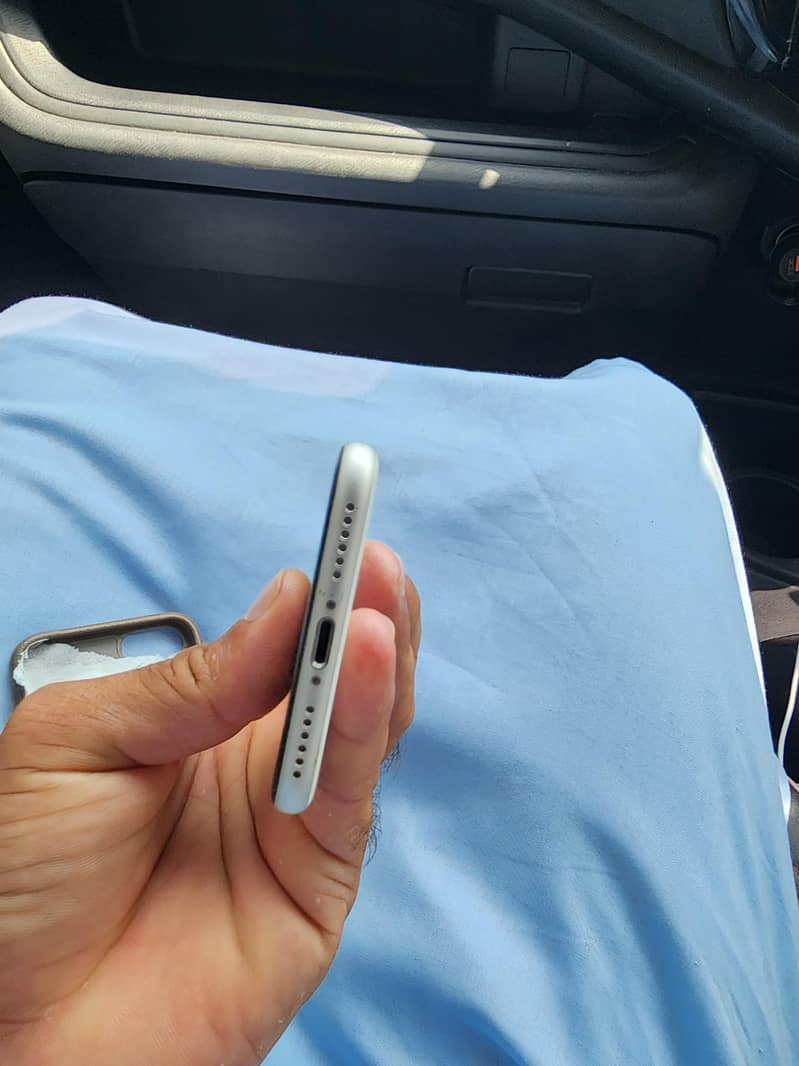 Apple iPhone SE3 1