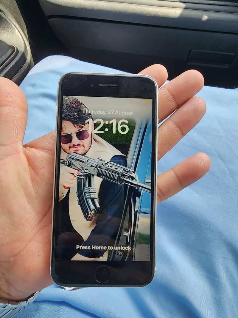 Apple iPhone SE3 9