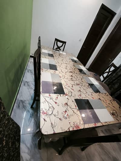 8 seater Modern Dinning Table
