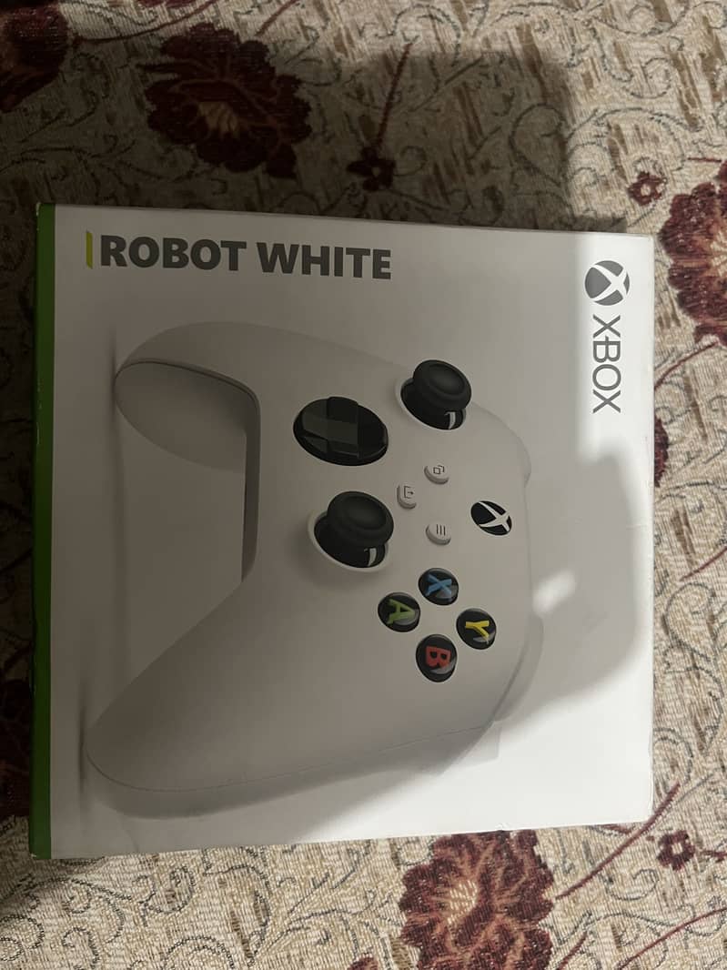 X Box Robot White Controller 0