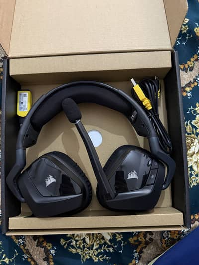 Corsair VOID RGB Elite Wireless Gaming Headset