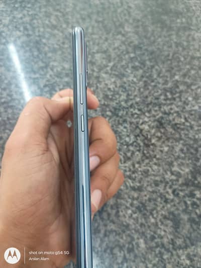 Vivo V21e