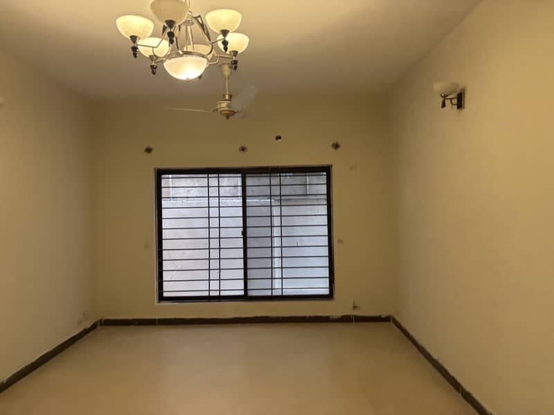 G Floor Flat Tiled 1