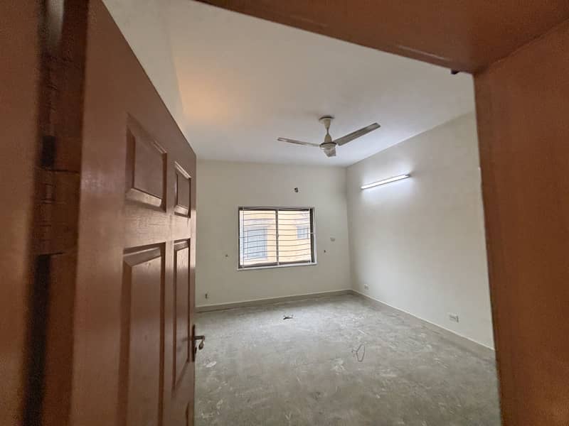 Upper Portion 2 beds 1