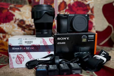 Sony A6400 Mirrorless Camera For Sale