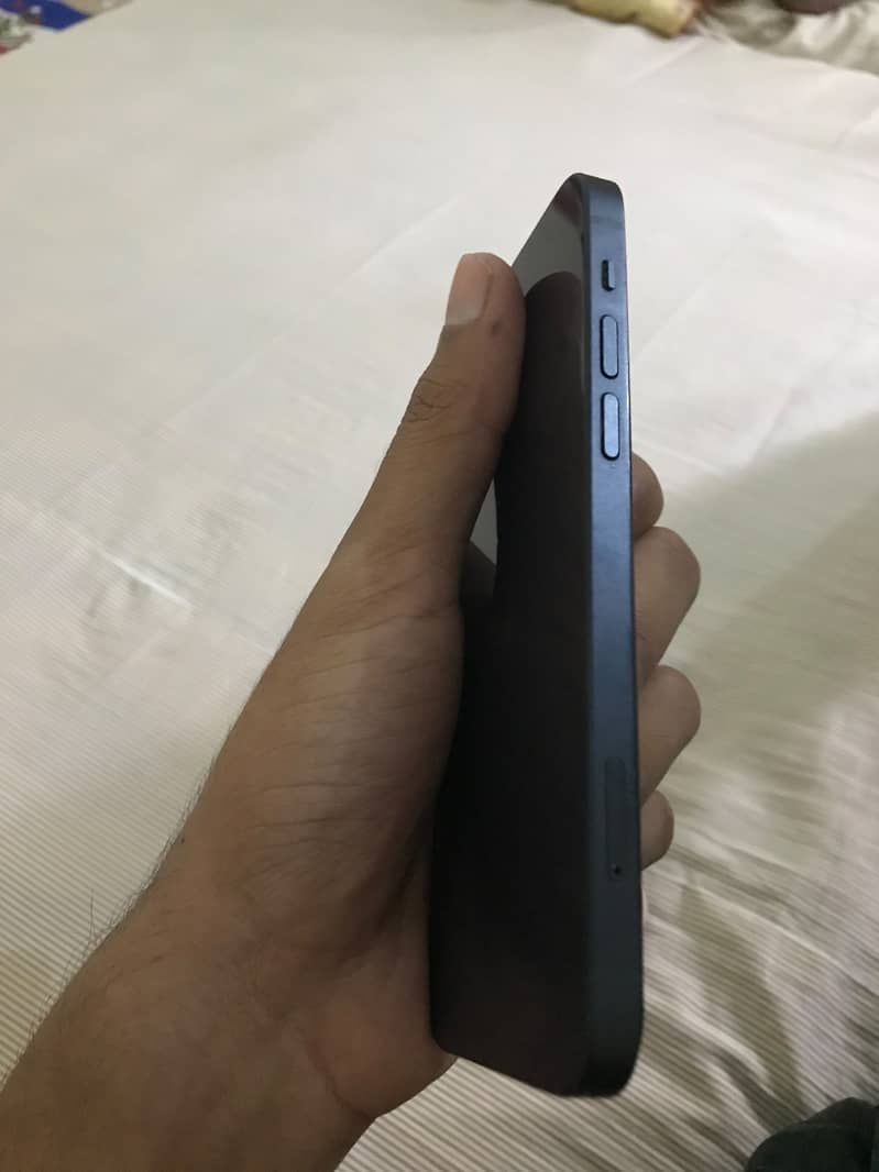 Apple iPhone 12 3