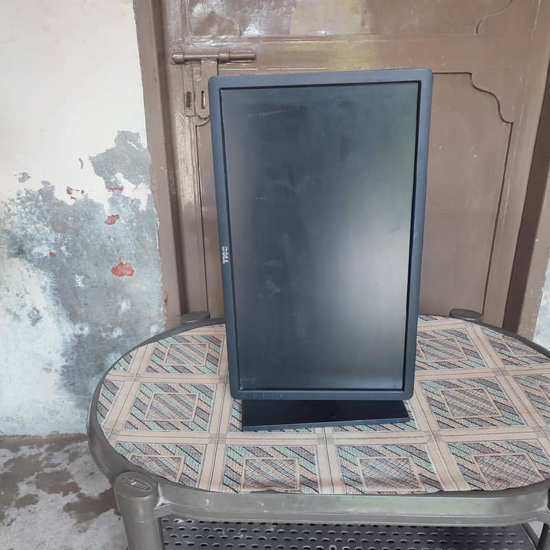 Dell 22 inch Computer Led 2