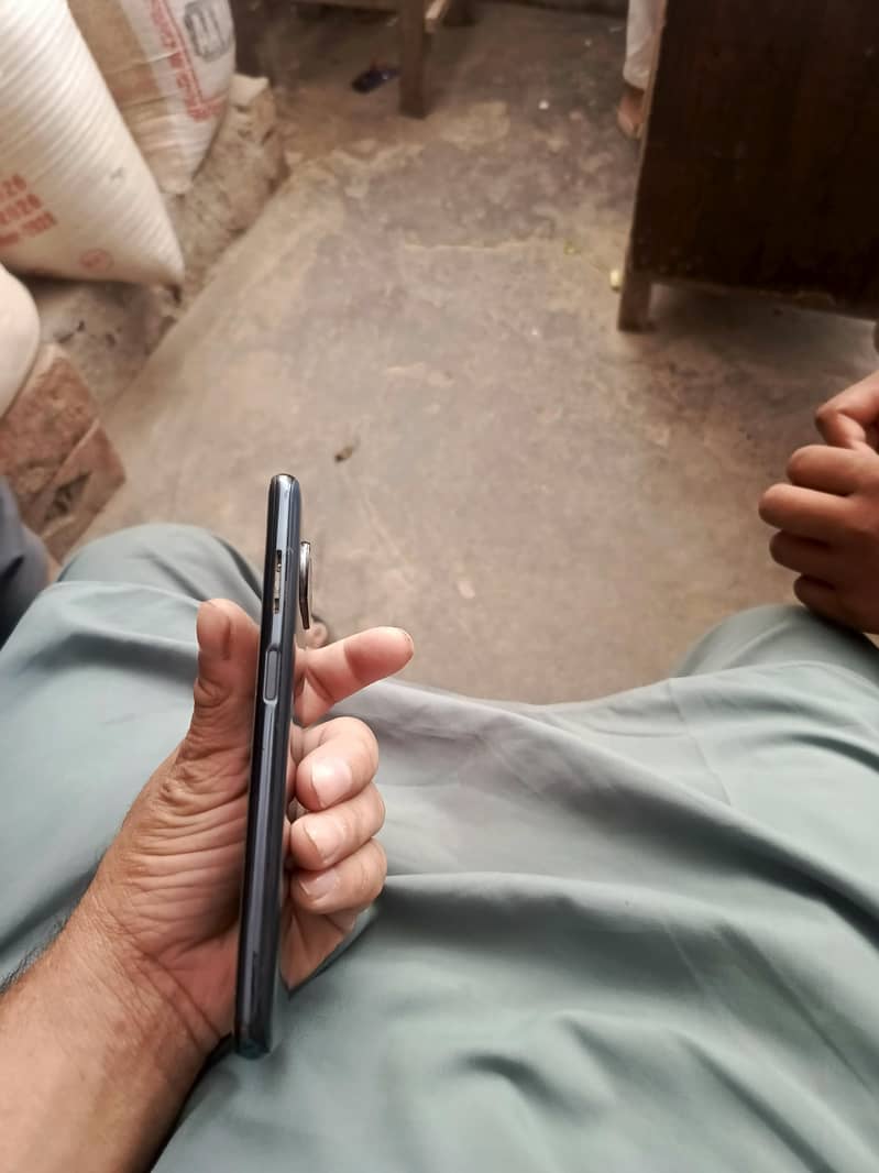 poco x3. pro 4