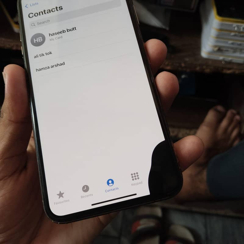 Apple iPhone XS Max 3