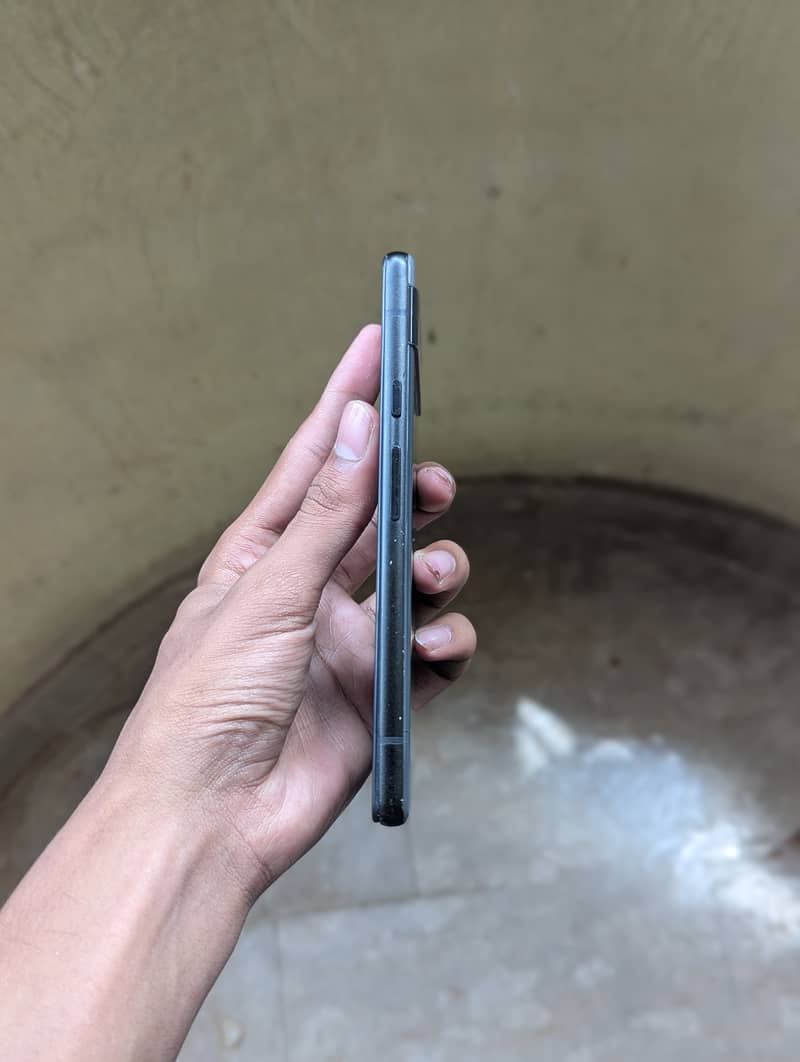 Google Pixel 6a 5