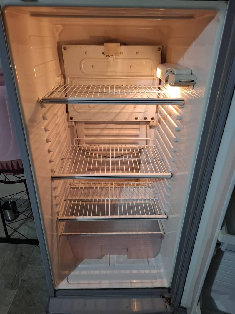 Dawlance Refrigerator 2