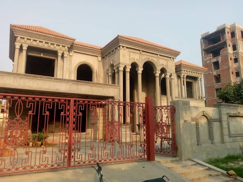 Renovation services lahore,house painting service,plastic Emulsion 10