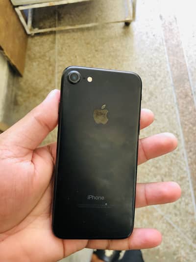 Apple iPhone 7