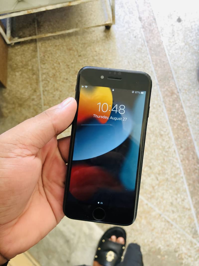 Apple iPhone 7 1