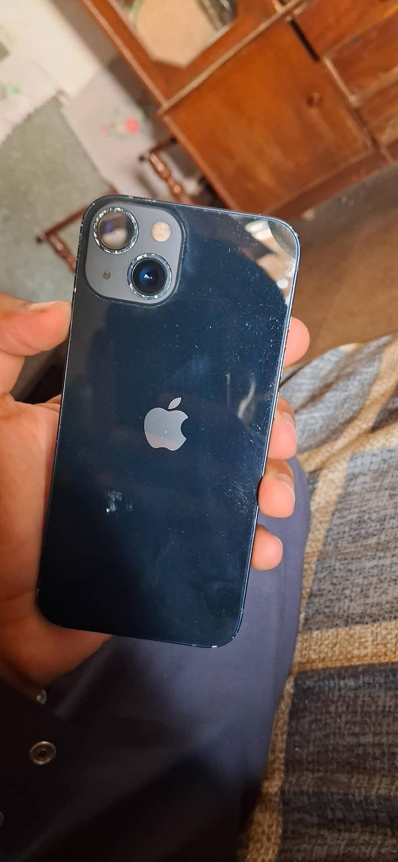 Apple iPhone 13 5