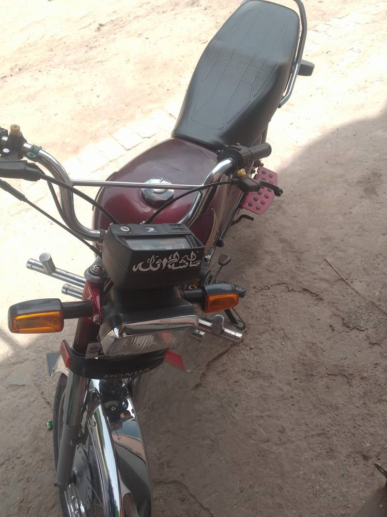 25 model lush condition 1