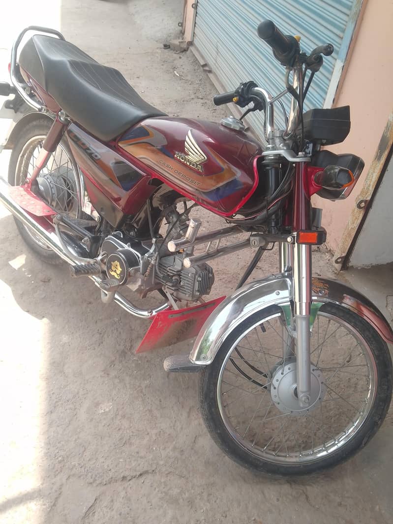 25 model lush condition 4