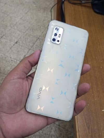 Vivo V17