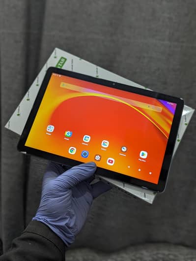 imported digiland tablet 10 inches 4/32 gb