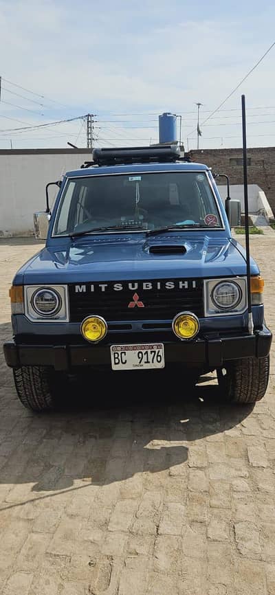Mitsubishi Pajero 1985/1999