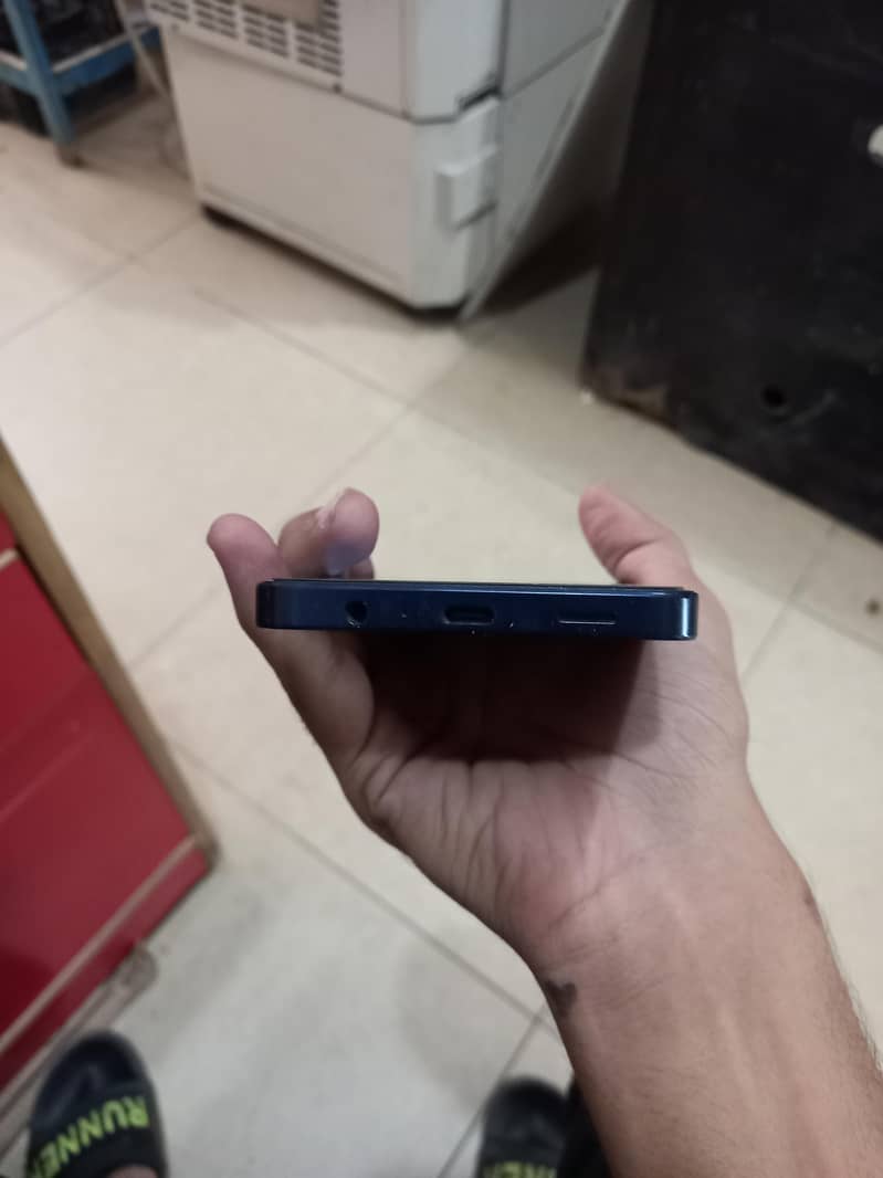 Samsung Mobile A06 3