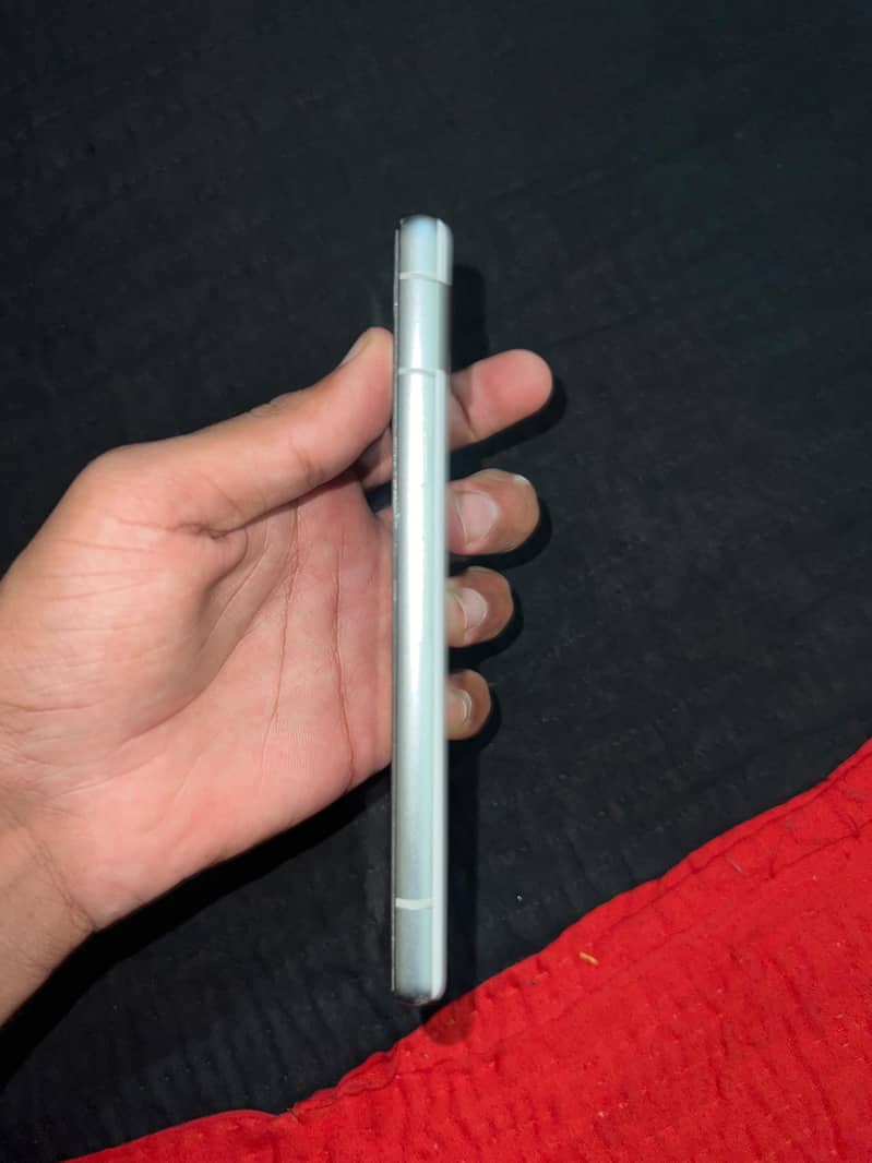 Google Pixel 7a 4