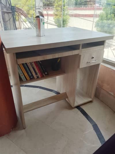 study table