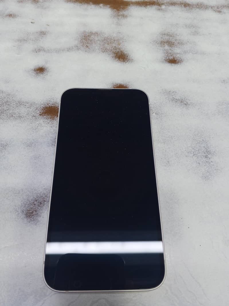 Apple iPhone 13 1