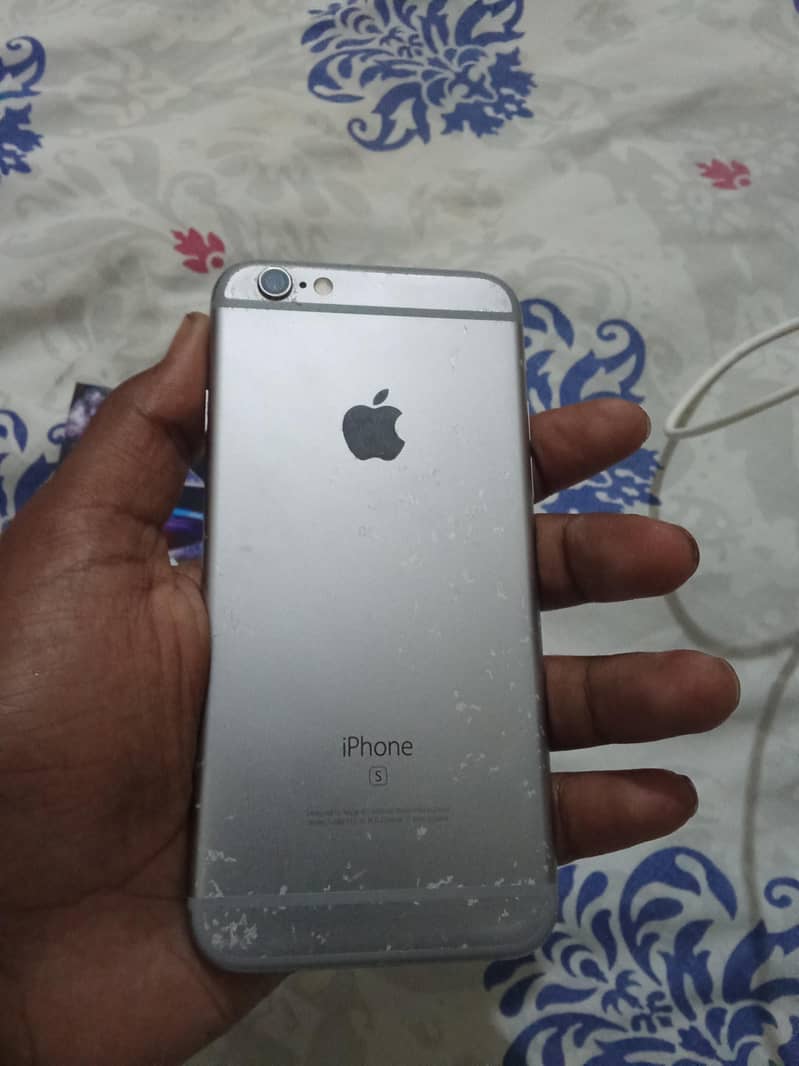 Apple iPhone 6S 03244236686 1