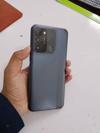 Tecno Spark 8C