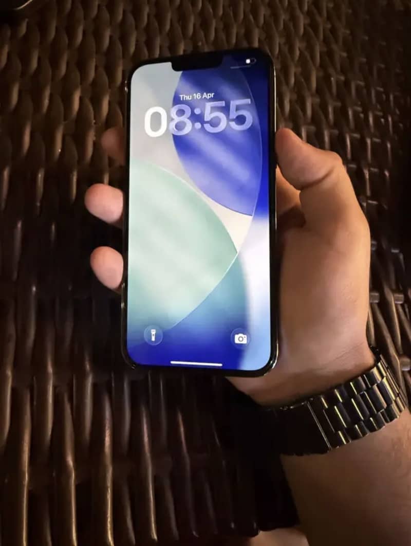 Apple iPhone 13 Pro Max 4