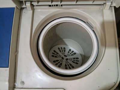 I'm selling washing machine and dryers just box open no use
