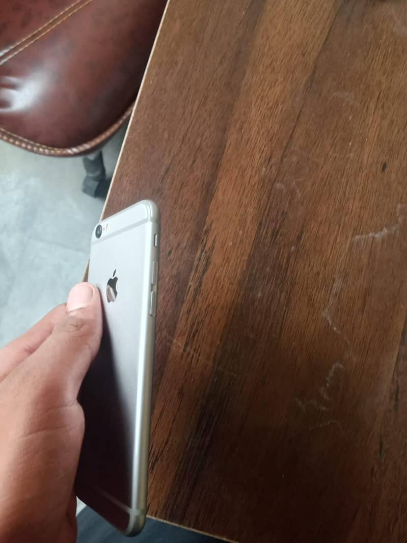 Apple iPhone 6S 6