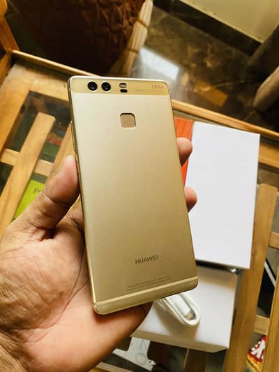 Huawei P9 (official PTA) urgent Sale. 03/09/10/18/123