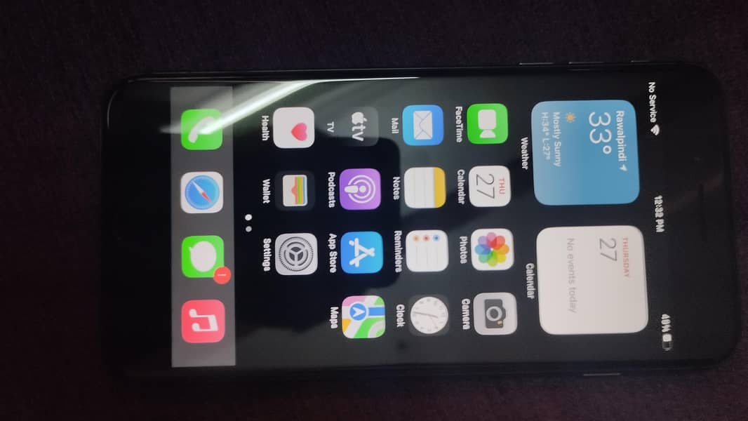 Apple iPhone 8 Plus 1